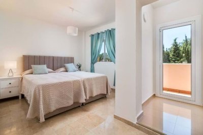 1447-626996-78d1f4f8b6655591b02d22fabb36a692d