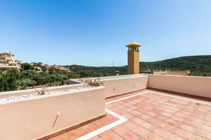 Image No.23-4 Bed Semi-Detached for sale