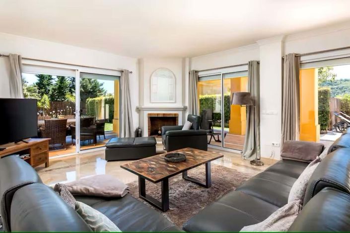 Image No.4-4 Bed Semi-Detached for sale