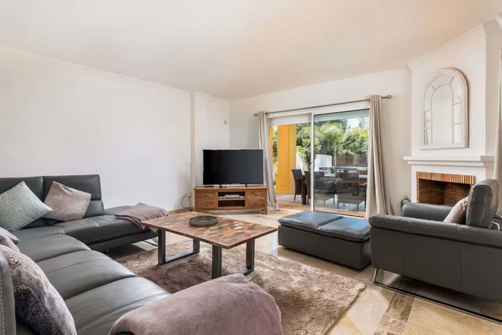 Image No.6-4 Bed Semi-Detached for sale