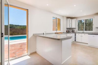 1447-626996-78d1f4f8b6655591b02d22fabb36a692d