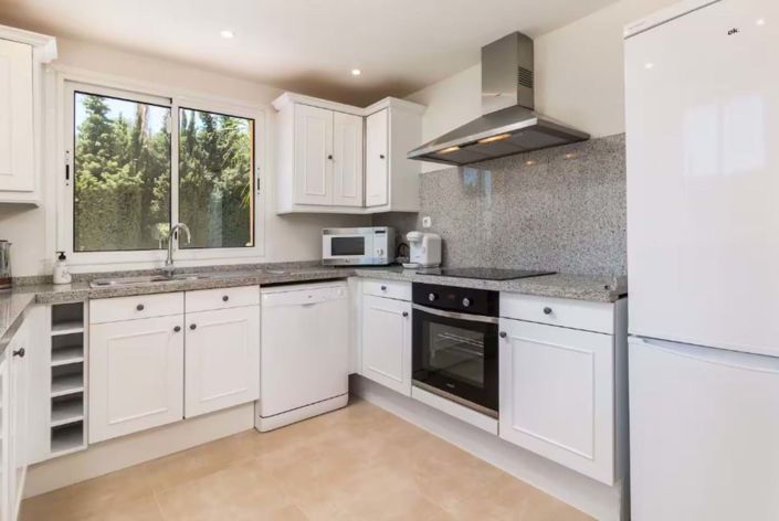 Image No.9-4 Bed Semi-Detached for sale