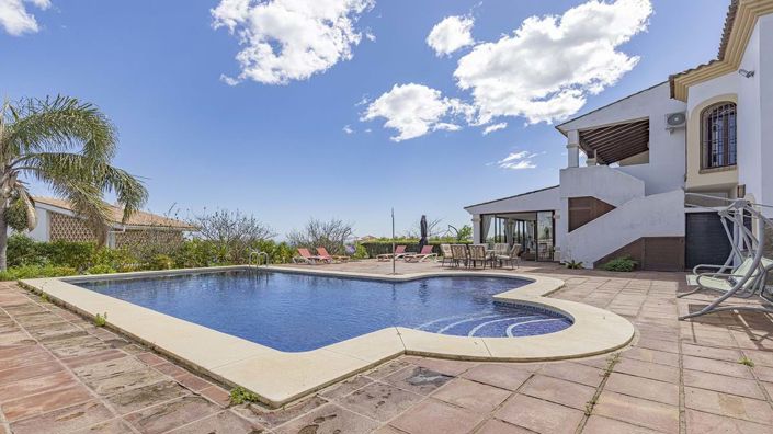 Image No.1-4 Bed Villa for sale