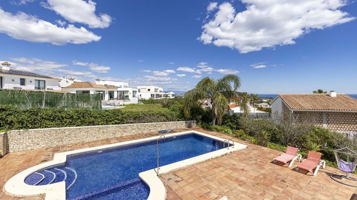 Image No.5-4 Bed Villa for sale