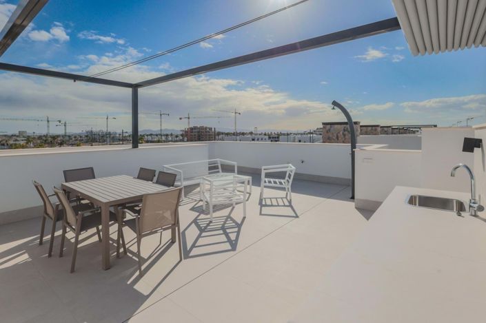 Image No.7-3 Bed Villa for sale