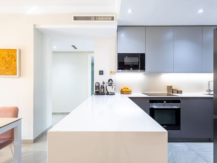 Image No.20-3 Bed Apartment for sale