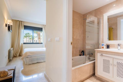 Image No.20-3 Bed Apartment for sale