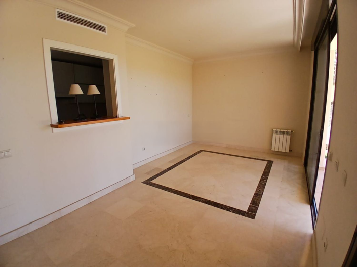 Image No.12-3 Bed Apartment for sale