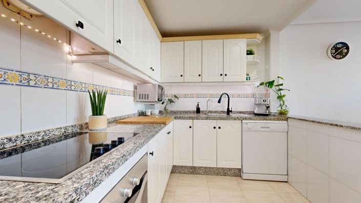 Image No.23-3 Bed Townhouse for sale