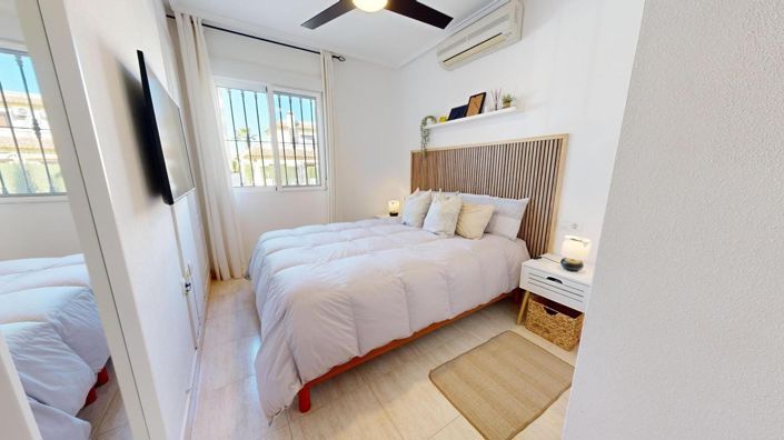 Image No.24-3 Bed Townhouse for sale