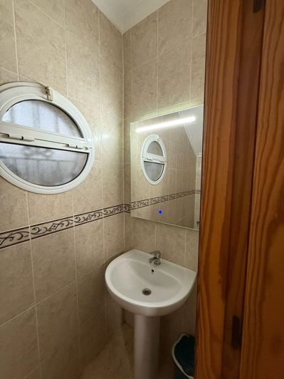 Image No.7-3 Bed Townhouse for sale