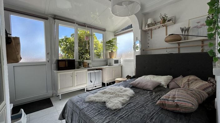 Image No.13-2 Bed Townhouse for sale