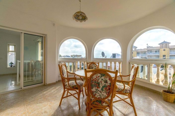 Image No.18-4 Bed Villa for sale