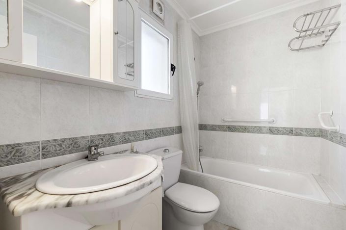 Image No.29-4 Bed Villa for sale