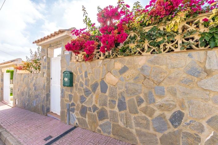 Image No.34-4 Bed Villa for sale