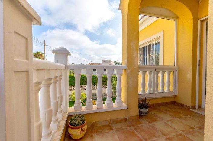 Image No.38-4 Bed Villa for sale