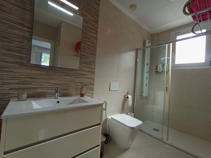 Image No.13-3 Bed Villa for sale