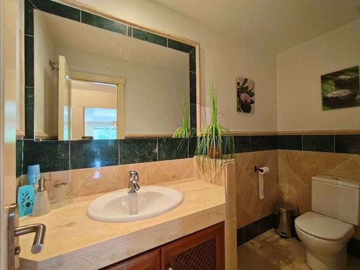 Image No.18-3 Bed Apartment for sale