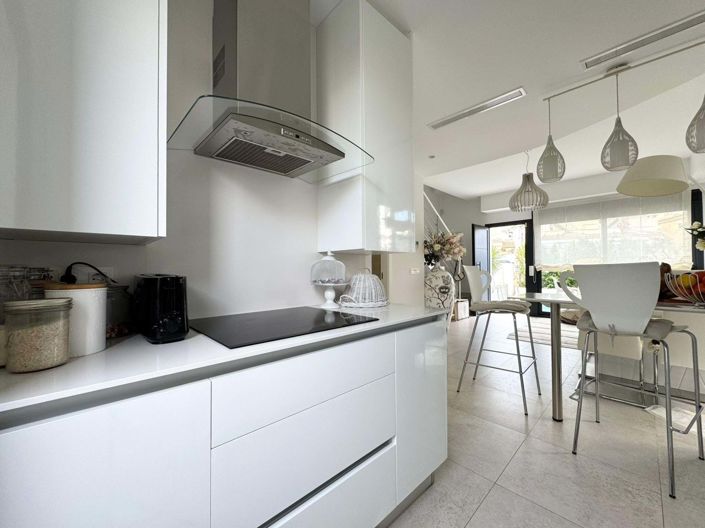 Image No.12-3 Bed Villa for sale