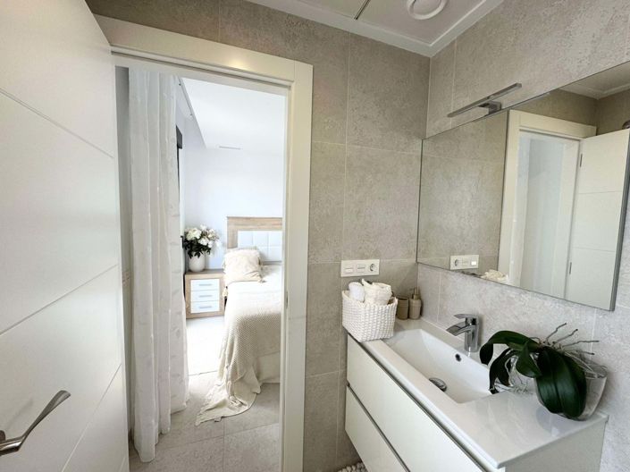 Image No.22-3 Bed Villa for sale