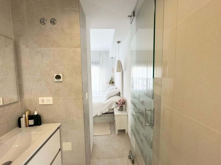 Image No.23-3 Bed Villa for sale