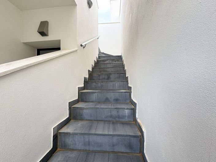 Image No.24-3 Bed Villa for sale