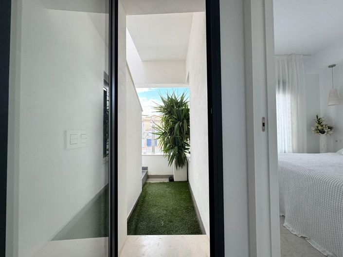 Image No.26-3 Bed Villa for sale