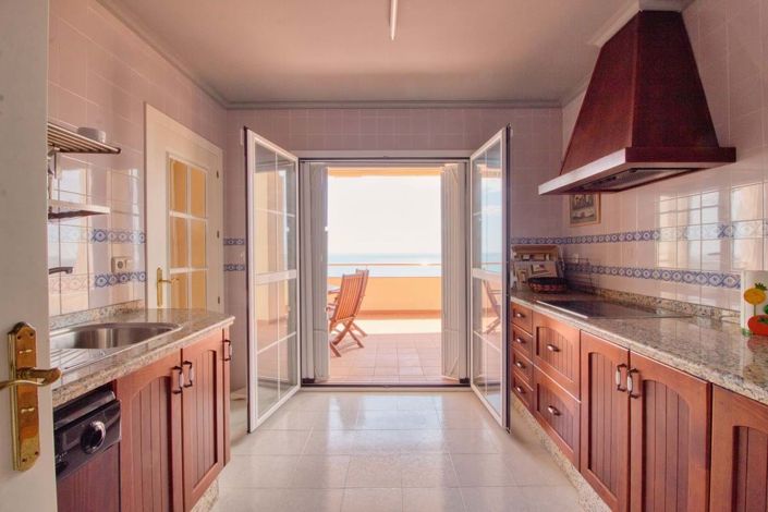 Image No.15-3 Bed Apartment for sale