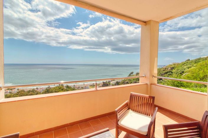 Image No.22-3 Bed Apartment for sale