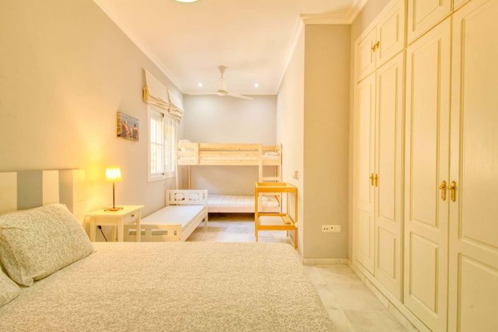 Image No.28-3 Bed Apartment for sale