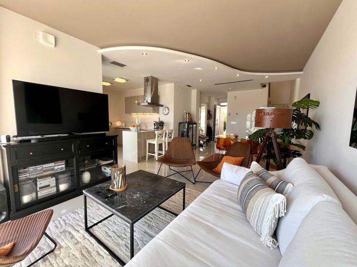 Image No.16-3 Bed Villa for sale