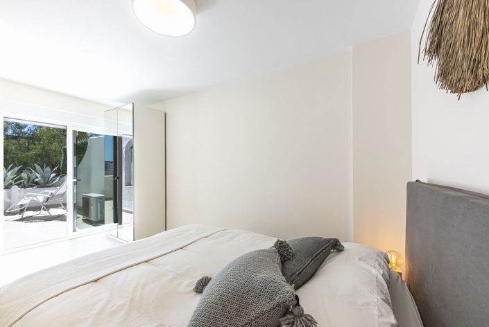 Image No.21-3 Bed Apartment for sale