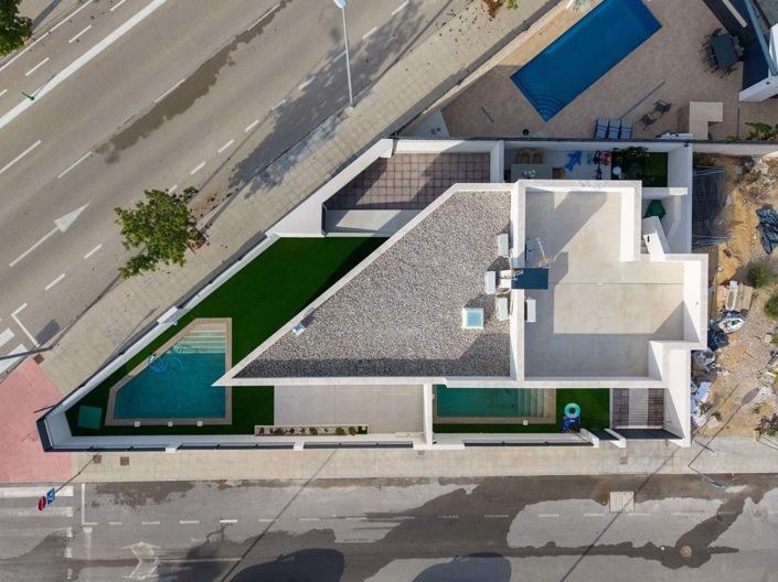 Image No.25-2 Bed Semi-Detached for sale