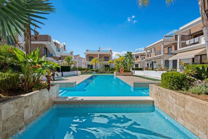 Image No.45-4 Bed Townhouse for sale