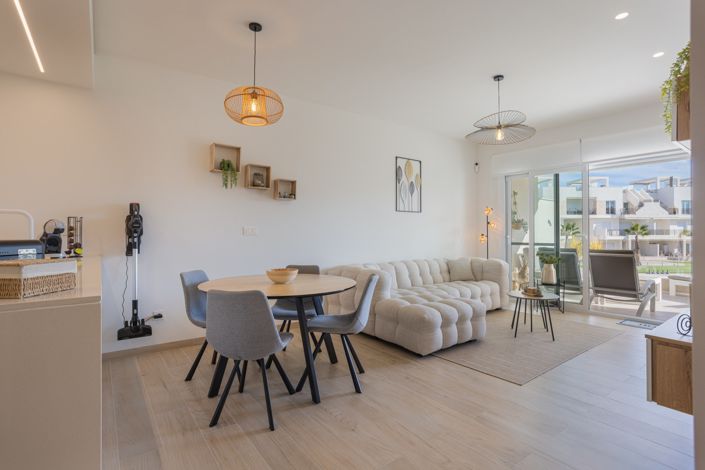 Image No.2-2 Bed Apartment for sale