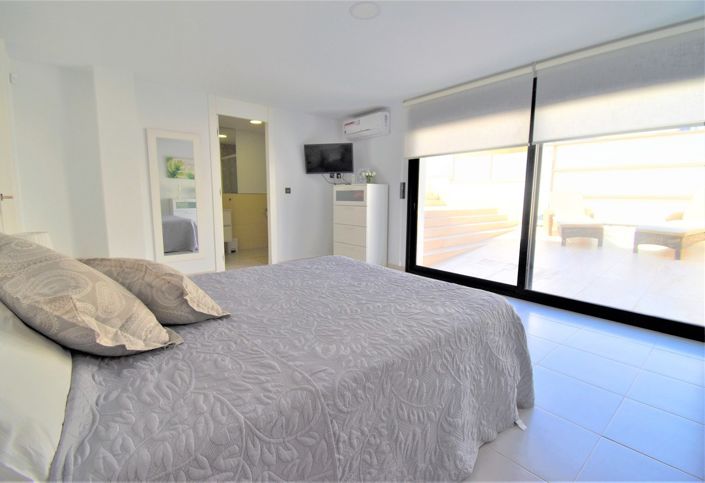 Image No.22-3 Bed Villa for sale