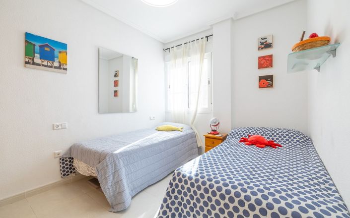 Image No.15-3 Bed Townhouse for sale