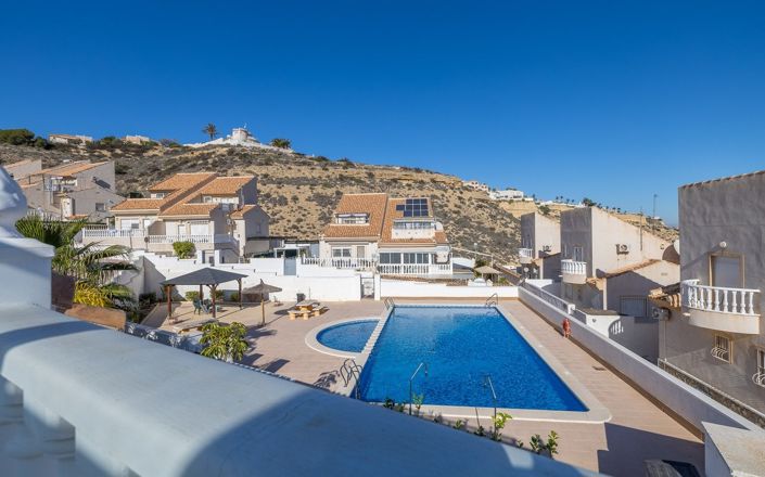 Image No.24-3 Bed Townhouse for sale