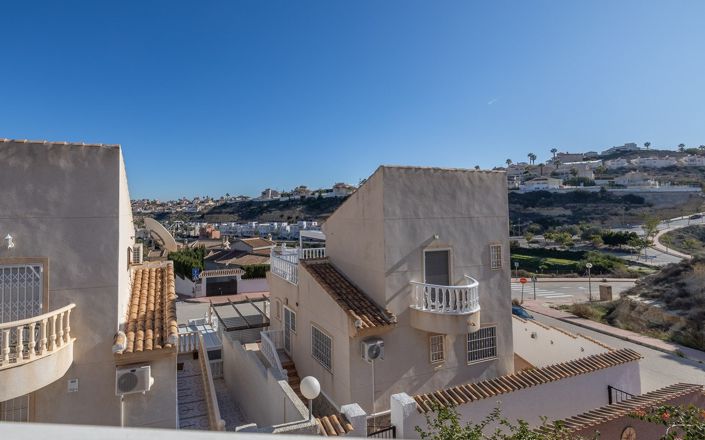 Image No.25-3 Bed Townhouse for sale