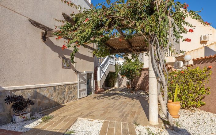 Image No.33-3 Bed Townhouse for sale