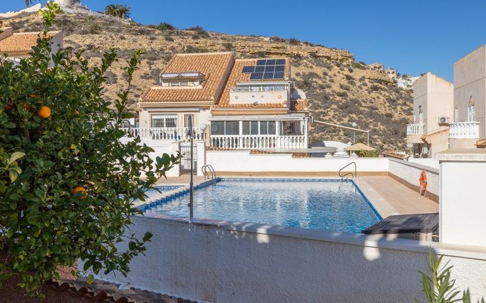 Image No.34-3 Bed Townhouse for sale