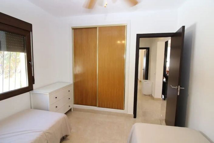 Image No.14-5 Bed Villa for sale