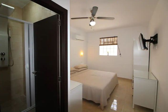 Image No.20-5 Bed Villa for sale