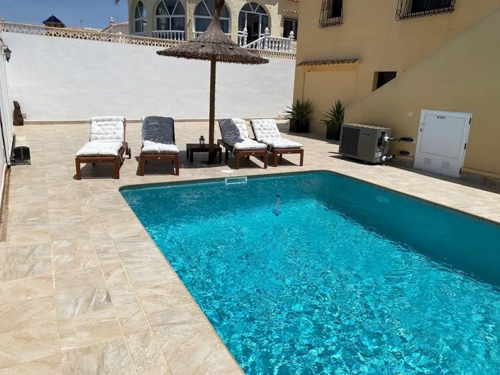 Image No.28-5 Bed Villa for sale