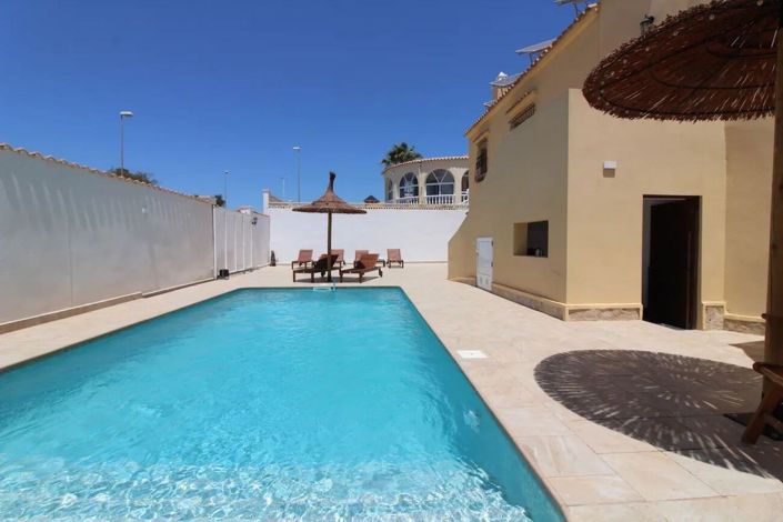 Image No.30-5 Bed Villa for sale