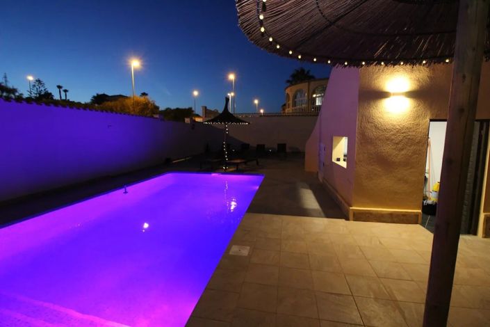 Image No.34-5 Bed Villa for sale