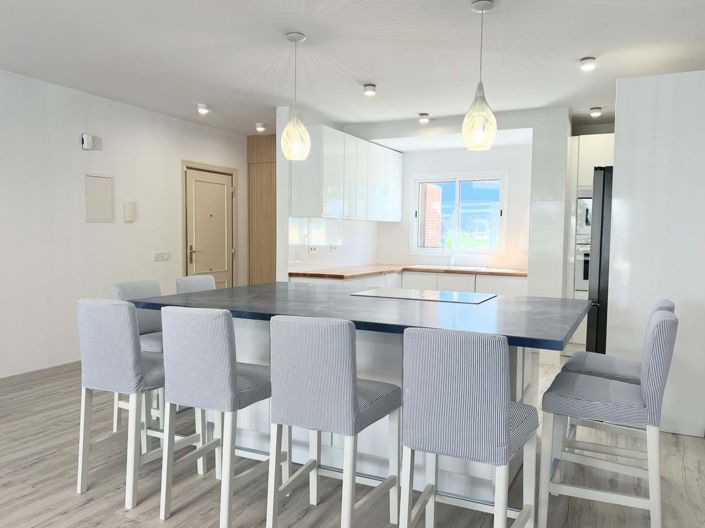 Image No.11-4 Bed Property for sale