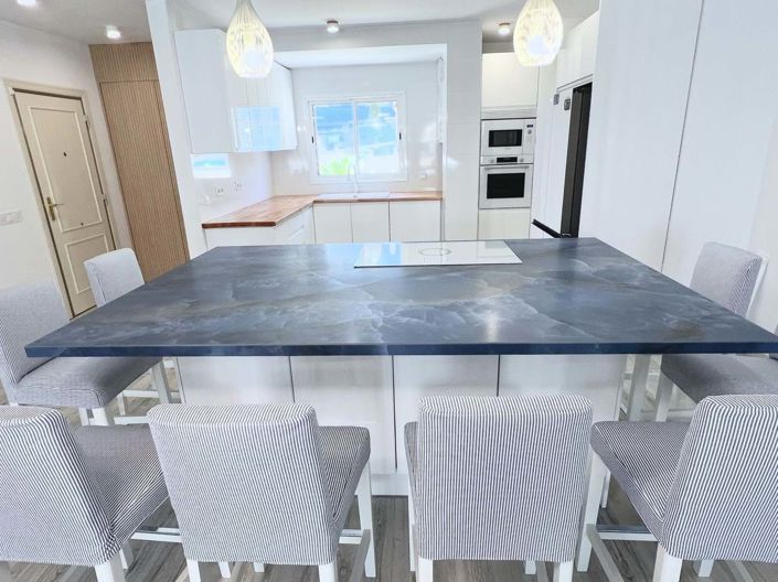 Image No.13-4 Bed Property for sale