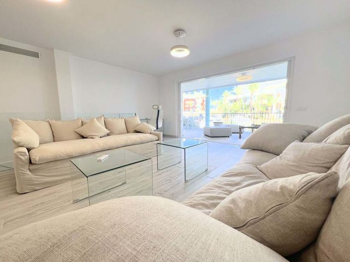 Image No.6-4 Bed Property for sale