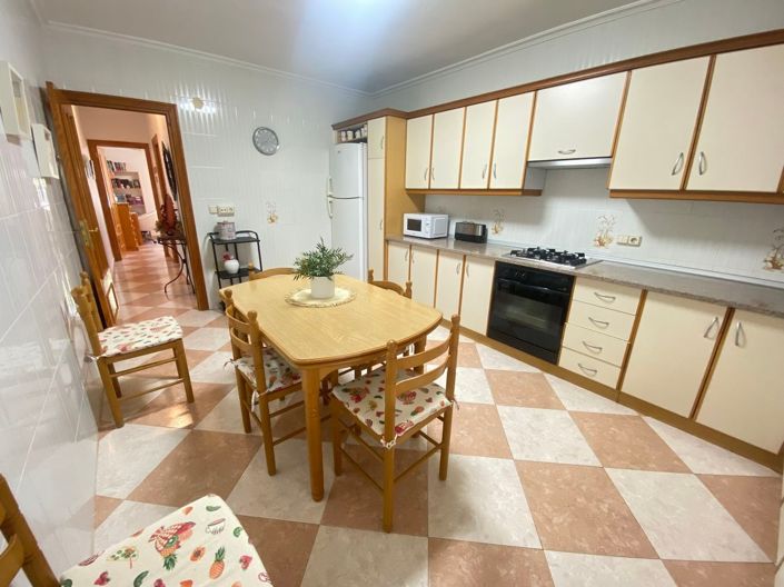 Image No.10-3 Bed Apartment for sale